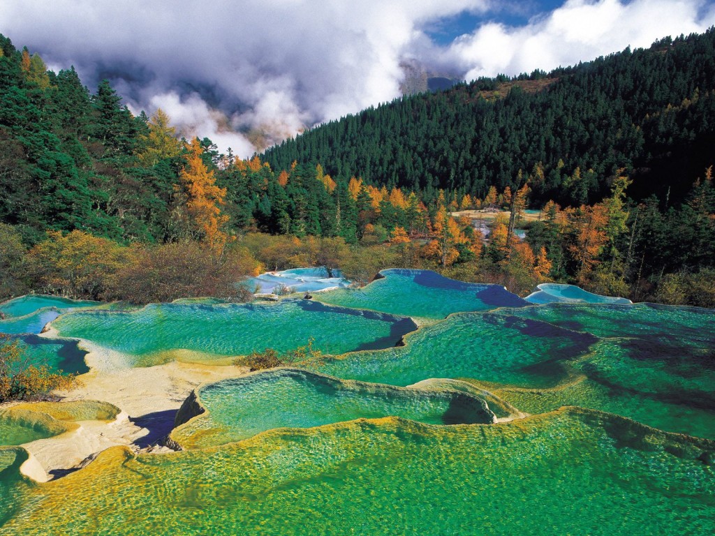 Huanglong Natural Preserve, Sichuan, China